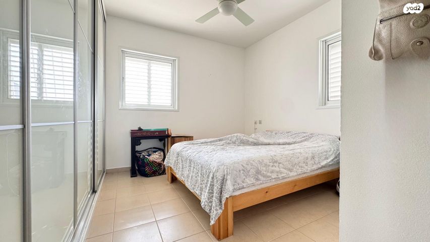 דירה, הר הצופים 27, רחובות ההולנדית, רחובות