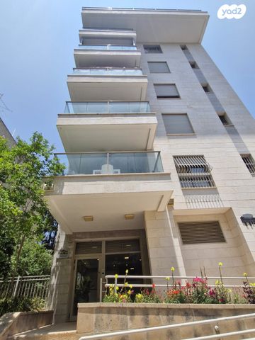 דירה, בן גוריון, כפר סבא