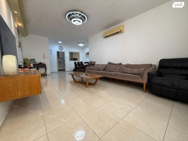 דירה, זלמן ארן, נאות רחל, חולון