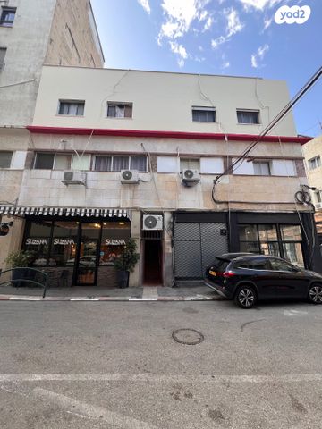 דירה, שרה, שער פלמר, תחנת רכבת השמונה, חיפה