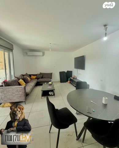 דירת גן, יוסף אבו 1, נתיבות מערב, נתיבות