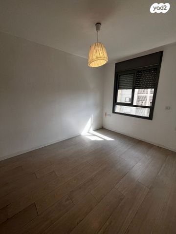 דירה, הדר, רמת השרון