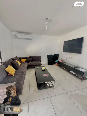 דירת גן, יוסף אבו 1, נתיבות מערב, נתיבות