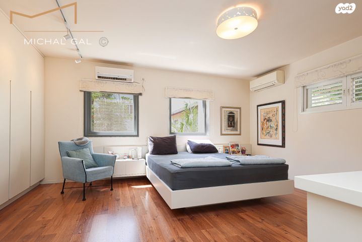 דו משפחתי, קרית אונו