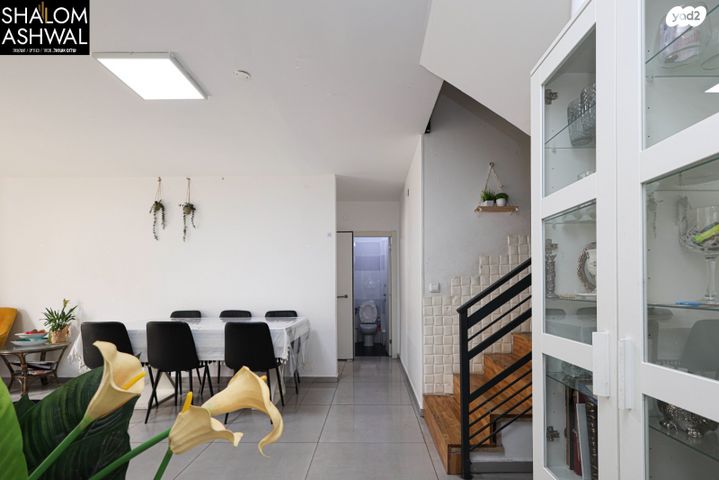 דירת גן, שמעון הצדיק, אלעד, אלעד