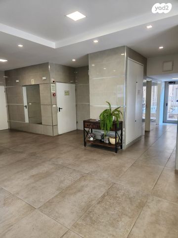 דירה, בן גוריון, כפר סבא