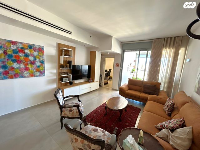 דירה, רמתיים, הוד השרון