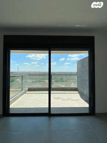 דירה, אור ים, אור עקיבא