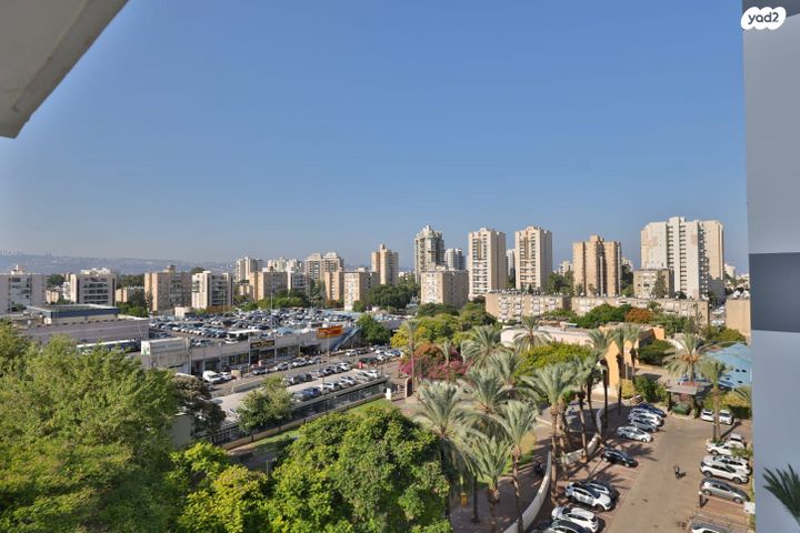 דירה, יגאל אלון, לב מוצקין, בנה ביתך, קרית מוצקין