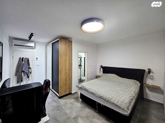 דירה, יוסף אבו, נתיבות מערב, נתיבות