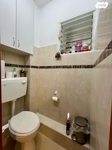 דירה, הרב יצחק נסים, קרית מיכה, חולון