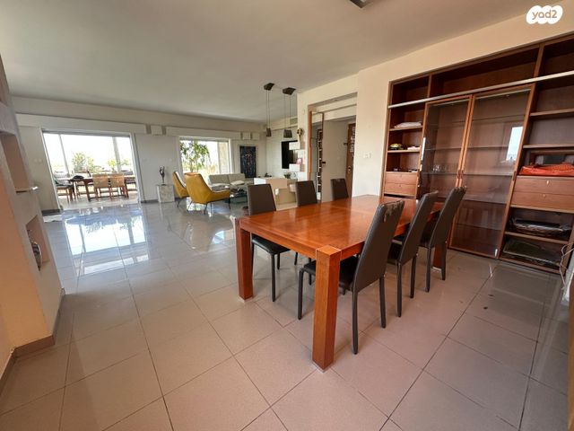 גג/ פנטהאוז, רבי בנימין, בית הכרם, רמת בית הכרם, ירושלים