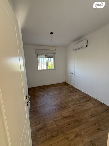 דופלקס, גבעת הסלעים, ראש העין