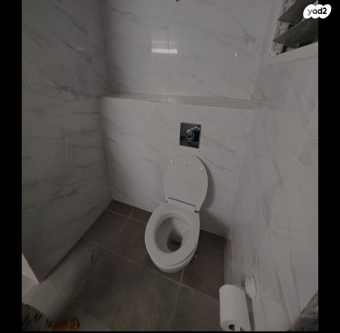 בית פרטי/ קוטג', מנדלי מוכר ספרים, אברמסקי, קרית אתא