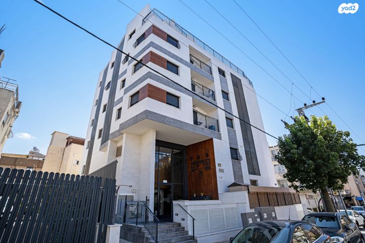 גג/ פנטהאוז, הפורצים, תל גיבורים, חולון