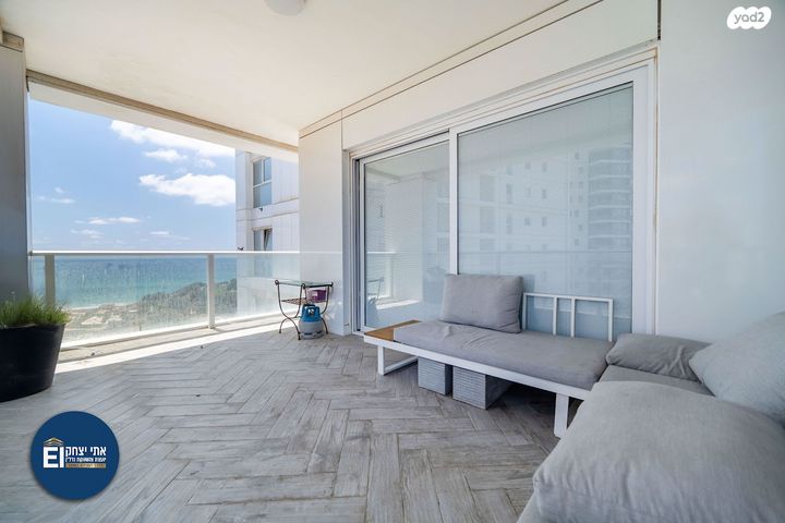 דירה, שדרות רחבעם זאבי 11, גבעת אולגה, חדרה