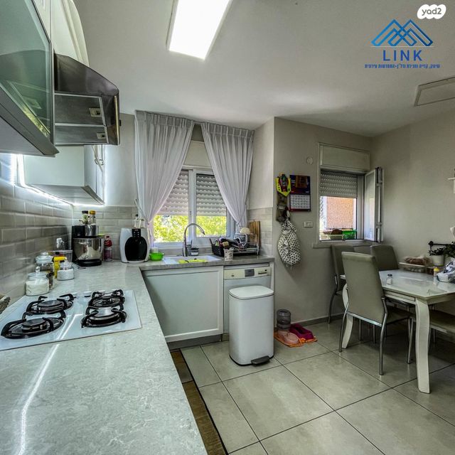 דופלקס, יעקב חזן, חיפה