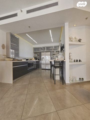 דירה, הנביאים 54, דרום מערב ותיק, בת ים