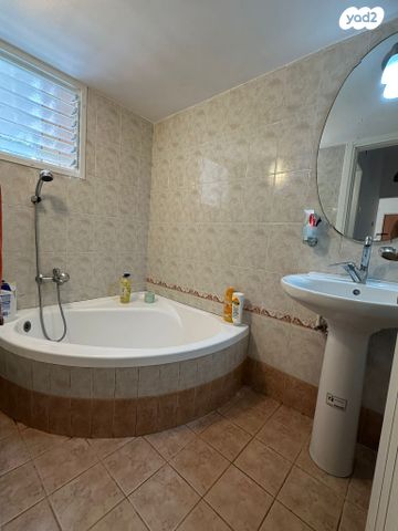 דירה, דרך אלנבי 162, קרית אליעזר, חיפה