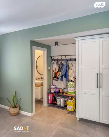 דו משפחתי, אלון, רמת השרון