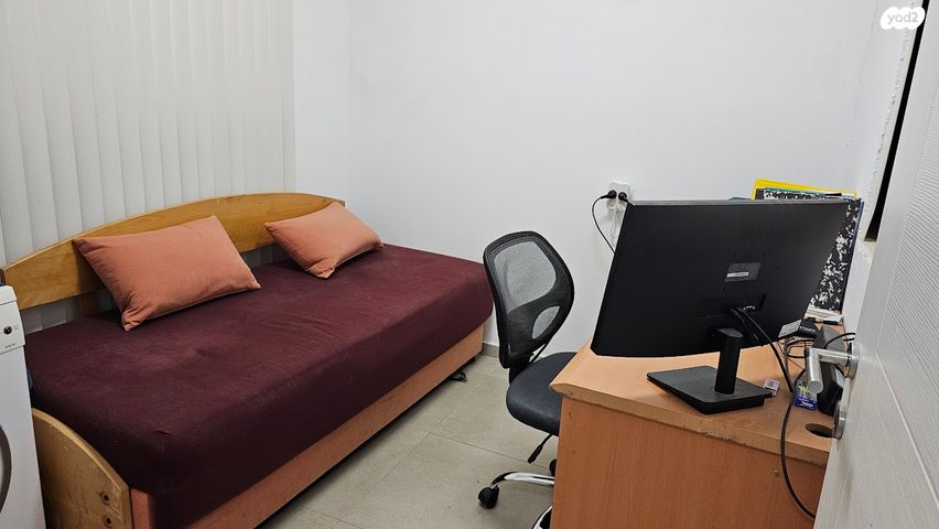 דירת גן, דרך הורדים, שאר העיר, כפר ורדים