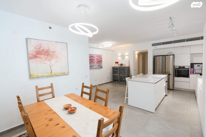 דירה, אור ים, אור עקיבא