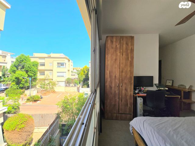 טריפלקס, עופרית 3, המושבה הירוקה, אבן יהודה