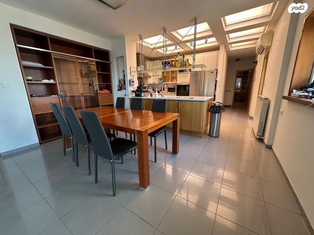 גג/ פנטהאוז, רבי בנימין, בית הכרם, רמת בית הכרם, ירושלים