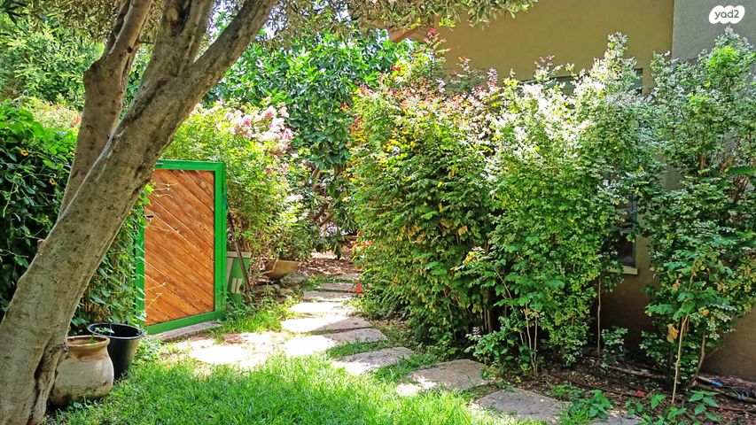 בית פרטי/ קוטג', מרכז פרדס חנה, פרדס חנה כרכור