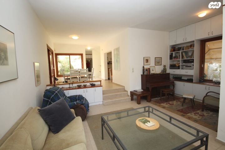 דו משפחתי, אפרים, רחובות