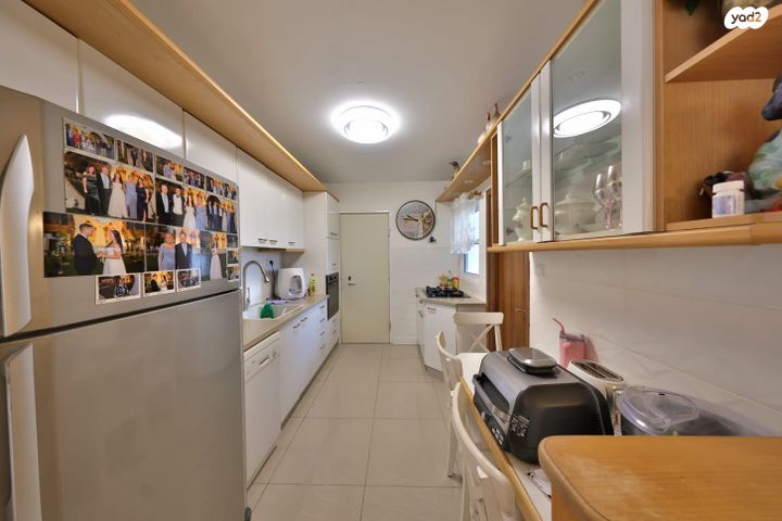 דירה, יגאל אלון, לב מוצקין, בנה ביתך, קרית מוצקין