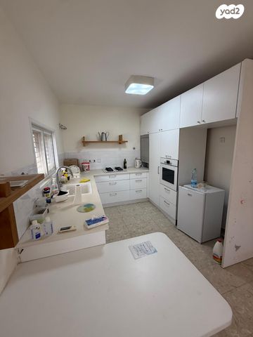 גג/ פנטהאוז, ז'בוטינסקי, ארלוזורוב, גבעתיים