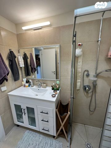 דירה, הרצל 29, שוק תלפיות, חיפה