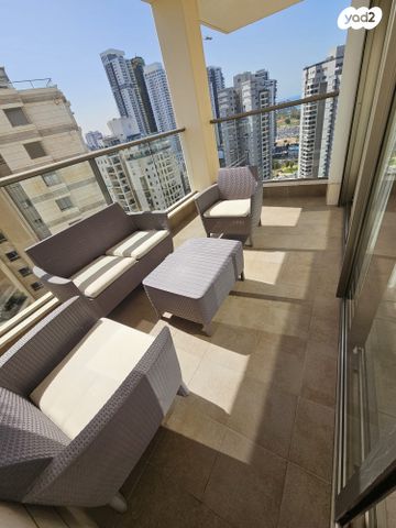 דירה, הנביאים 54, דרום מערב ותיק, בת ים