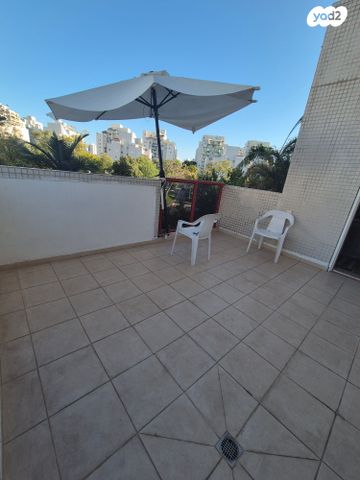 דירה, אלחריזי, נאות שקמה, ראשון לציון