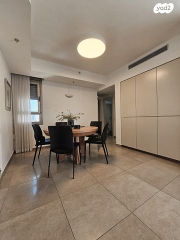 דירה, הנביאים 54, דרום מערב ותיק, בת ים