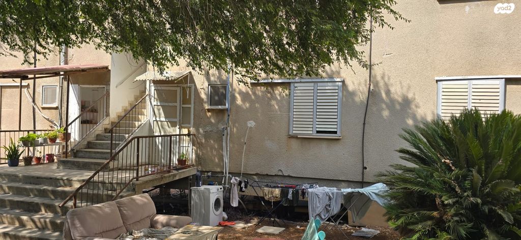 דו משפחתי, דרך חובבי ספורט, גבת