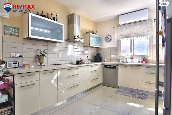 גג/ פנטהאוז, שדרות ירושלים, מרכז העיר, סביניה, הוותיקה, קרית ביאליק