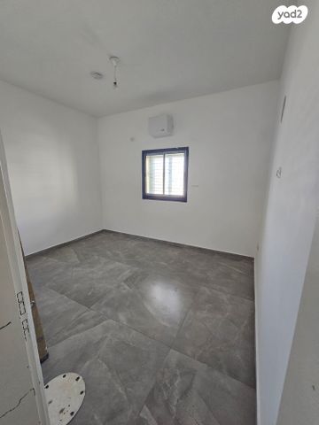 דירה, השושנים, מרכז, הרצליה