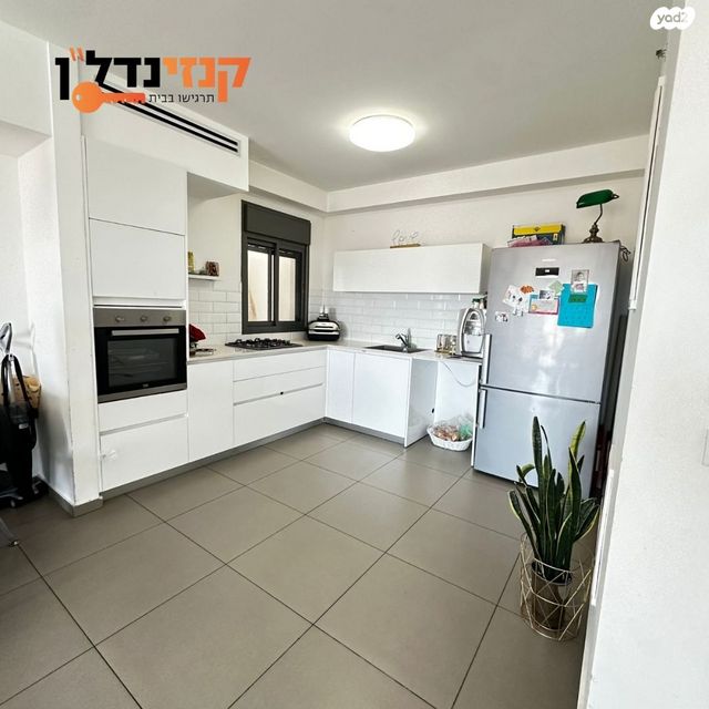 דירה, שדרות אבני החושן, כרמי גת, קרית גת