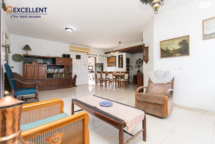 גג/ פנטהאוז, שדרות הצבי, חיפה