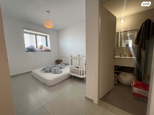 דירה, הרצליה