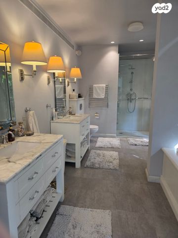 בית פרטי/ קוטג', גולן, רמת השרון