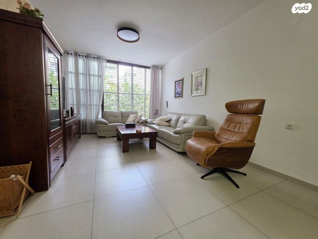 רמז, מערב ותיק