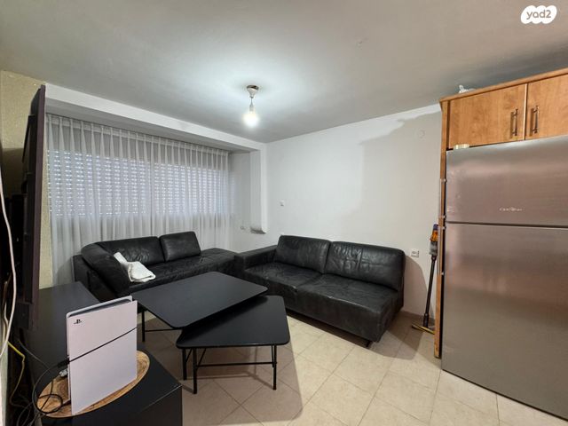 דירת גן, גבעת שרת, בית שמש