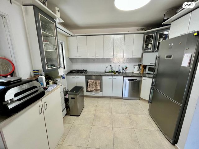 דירה, הרב יצחק נסים, קרית מיכה, חולון