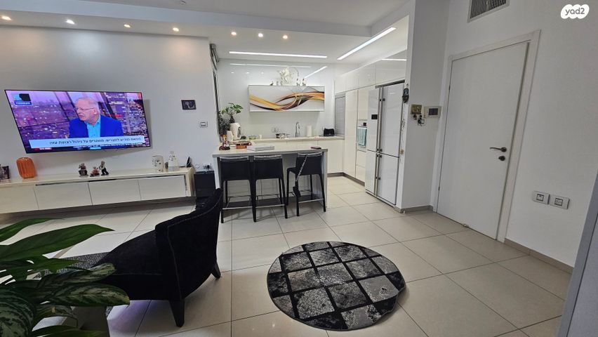 דירה, יעקב פיכמן, ח-501, חולון