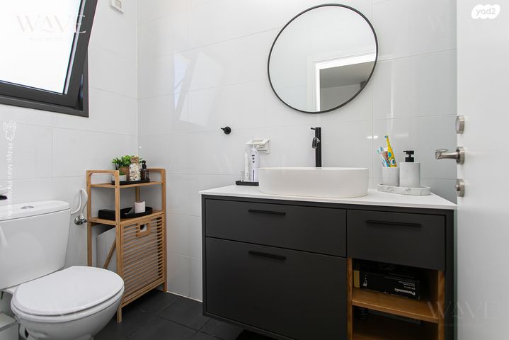 דירה, שדרות מנחם בגין, החותרים, טירת כרמל