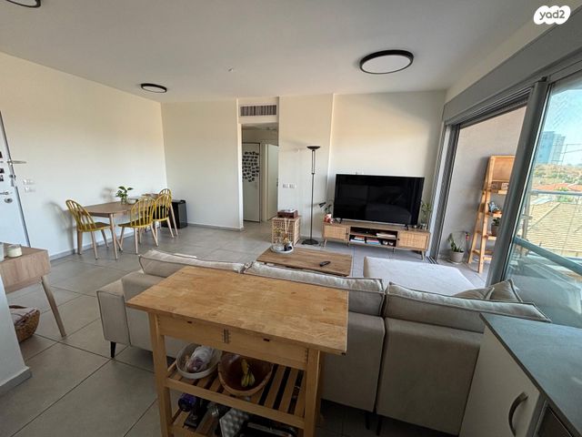 דירה, חרות, שכונת גפן, רמת גן