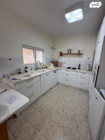 גג/ פנטהאוז, ז'בוטינסקי, ארלוזורוב, גבעתיים